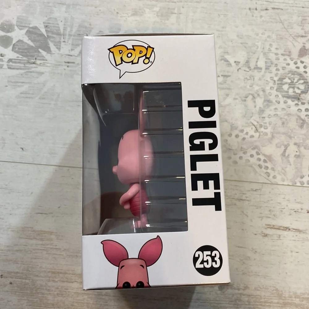 Funko Pop Piglet #253 Disney Winnie The Pooh Figure - Picture 3 of 8